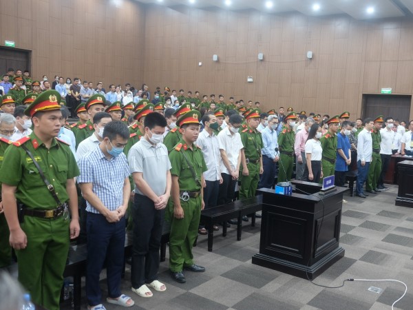 Vụ 'chuyến bay giải cứu': Khách mua vé máy bay có quyền khởi kiện