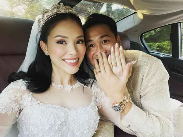 Phillip Nguyễn - Linh Rin 'tay trong tay', thần thái phu nhân hào môn chiếm spotlight