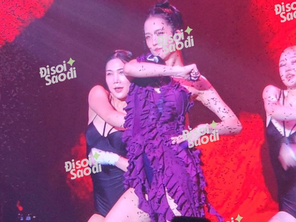 Jisoo hát Flower, fan Việt cuối cùng đã có dịp thể hiện fanchant chấn động: 'Lửa hận thù đốt cháy kí ức hai ta...'