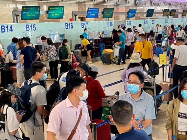 Giá vé máy bay cao chót vót vào dịp 02/09