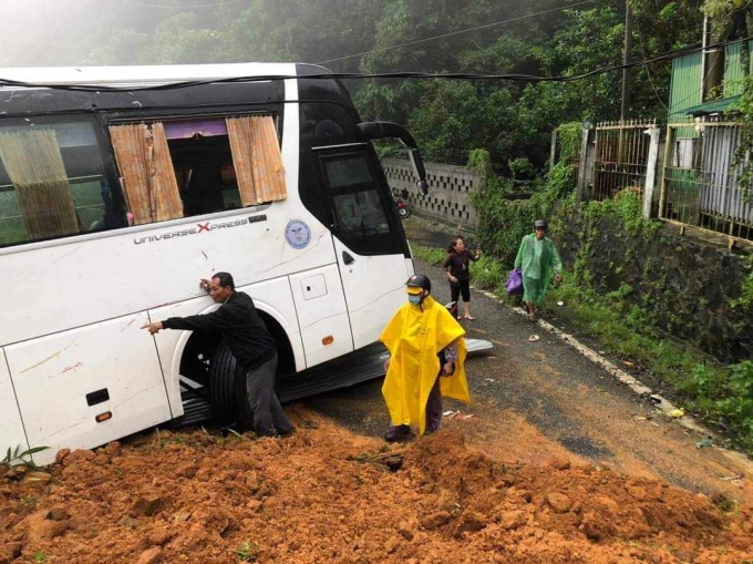 Vụ sạt lở đèo Bảo Lộc khiến 4 người bị vùi lấp: Xót xa Thượng úy CSGT hy sinh ngay sát ngày cưới