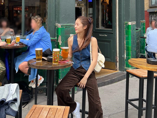 Phong cách đơn giản mà sang trọng của Krystal