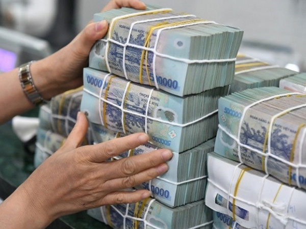 Thu nhập nhóm Big4: VCB tăng mạnh, một ngân hàng giảm 22%