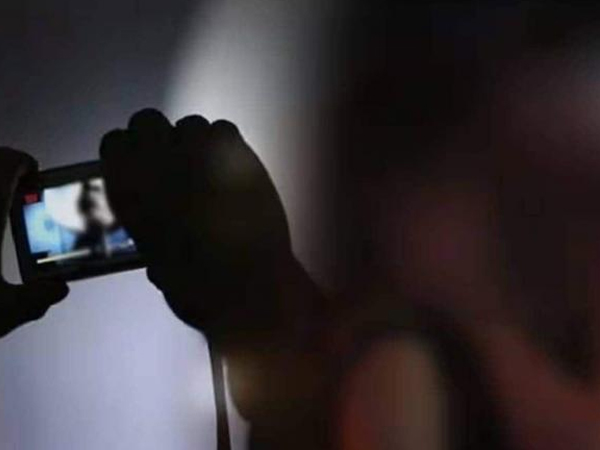 Cặp đôi sinh viên tự tử vì bị phát tán clip ‘riêng tư’