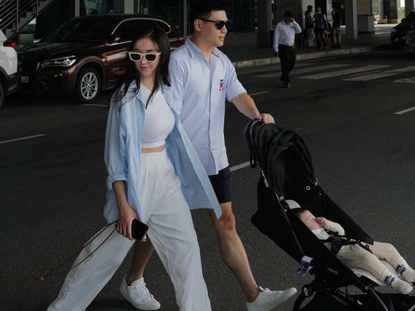 Hot mom Salim với phong cách thời trang mùa hè trẻ trung, đáng tham khảo