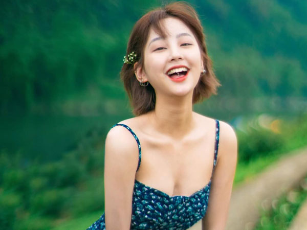 Hot girl người Tày gây sốt VTV sau 3 phút: Đẹp trong trẻo như Lưu Diệc Phi, quá khứ đẫm nước mắt