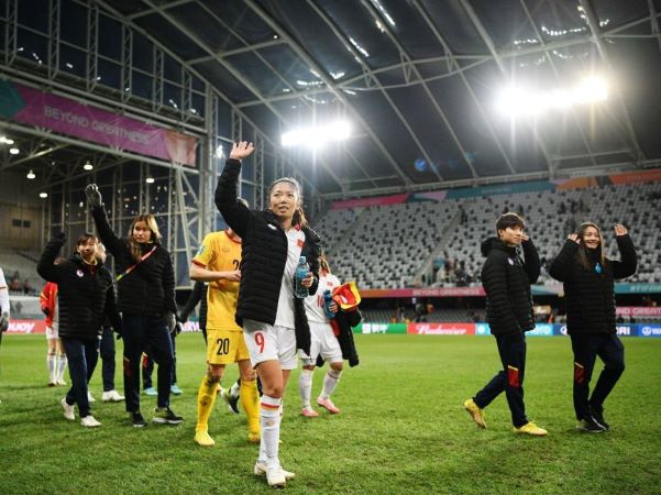 Hoàng Thị Loan và đồng đội xúc động nói lời chia tay World Cup: Hẹn gặp lại 4 năm nữa