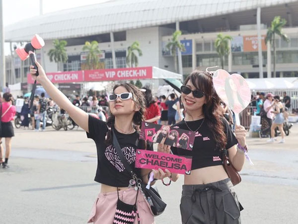 Sau concert BLACKPINK, giới trẻ chia sẻ về văn hóa thần tượng hiện nay