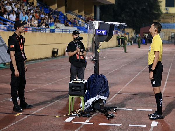 Ấn định trận đấu tiếp theo tại V.League áp dụng công nghệ VAR