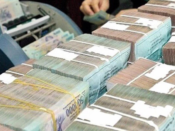 15 đại gia ôm 18 tỷ USD, ai là 'vua tiền mặt'?