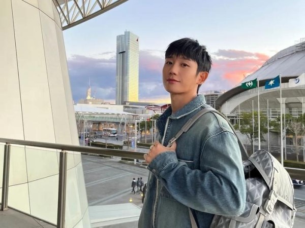 Jung Hae In có phản ứng ra sao trước tin Jisoo công khai chuyện tình cảm?