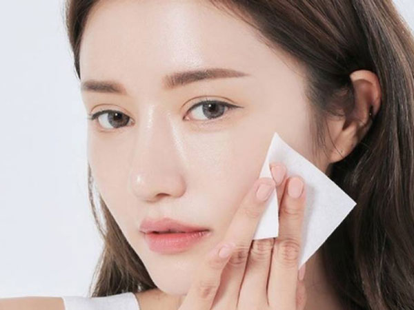 Làm thế nào để cải thiện tình trạng da bóng loáng như 'chảo dầu' ngày hè?