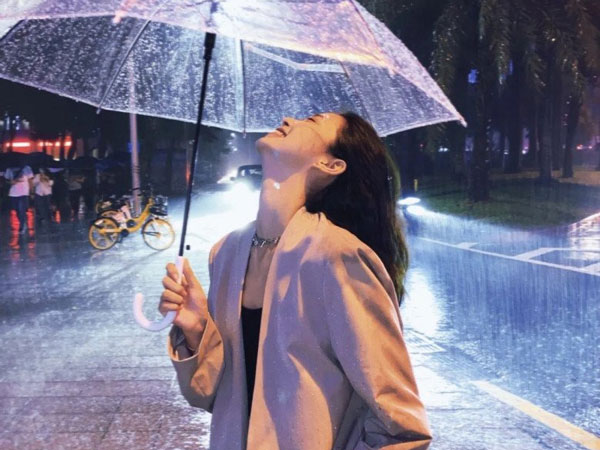 Mùa mưa đến, thủ ngay những công thức chỉnh ảnh này, chị em có ngay những bức ảnh sống ảo siêu 'nghệ'