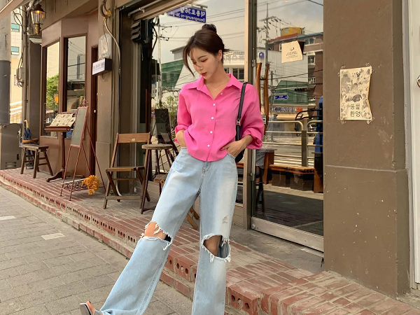 Gợi ý 10 bộ đồ màu sắc nổi bật giúp trẻ hóa phong cách