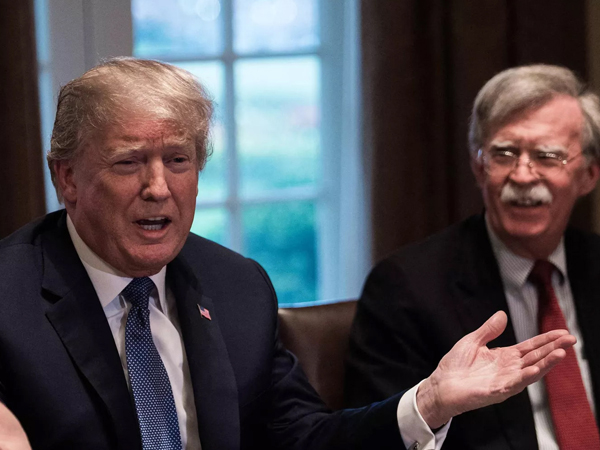 Cựu cố vấn cảnh báo ông Trump sẽ rút Mỹ khỏi NATO nếu tái đắc cử