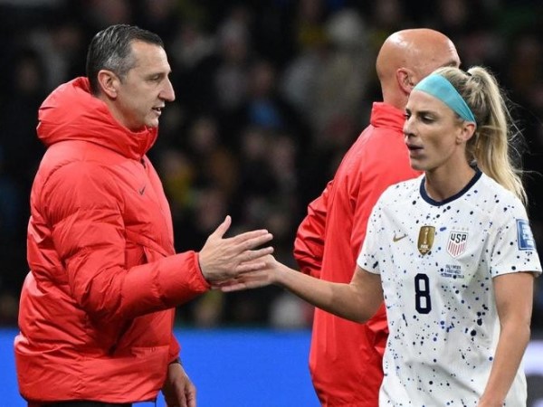 Thua phạt đền, Mỹ lần đầu bị loại sớm ở World Cup nữ