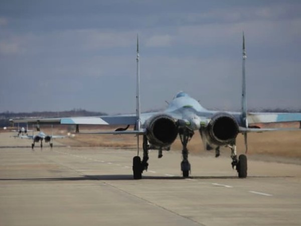 Nga điều tiêm kích Su-30 chặn máy bay không người lái Mỹ trên Biển Đen