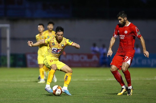 Viettel thắng phút cuối, thắp lên cơ hội vô địch