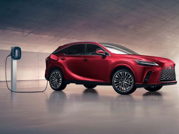 Lexus RX 450h+ 2023 ra mắt, nếu về Việt Nam giá trên 5 tỷ đồng