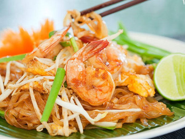 Pad Thái là gì? Những nhà hàng Pad Thái ngon nức tiếng tại Bangkok