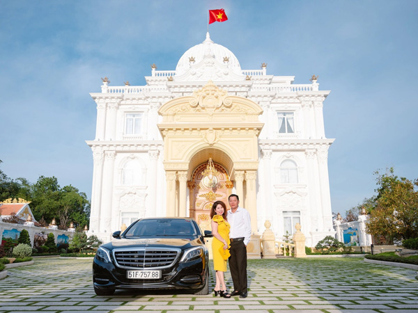 Choáng ngợp dinh thự 150 tỷ của đại gia Cần Thơ: Rộng 3.000m2, dát vàng lóa mắt