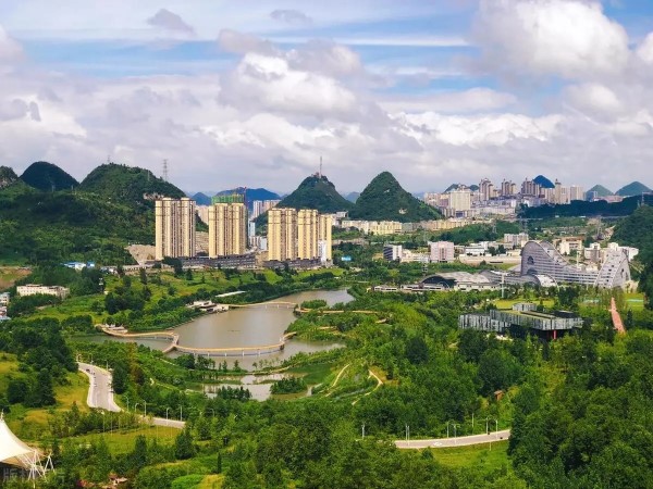 'Thành phố không dùng điều hòa' ở Trung Quốc: Người dân không biết nắng nóng là gì, mùa hè ngủ còn phải đắp chăn