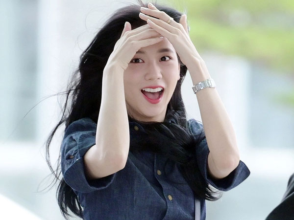 Jisoo (BLACKPINK) lần đầu lộ diện sau khi công khai hẹn hò, thần sắc ra sao?
