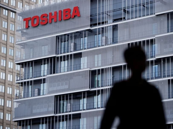 Toshiba: Hãng điện tử 148 năm tuổi của Nhật Bản chính thức 'bán mình'