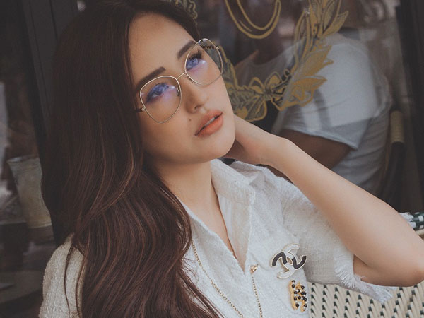 Hoa hậu Mai Phương Thúy từ bỏ mua đồ hiệu