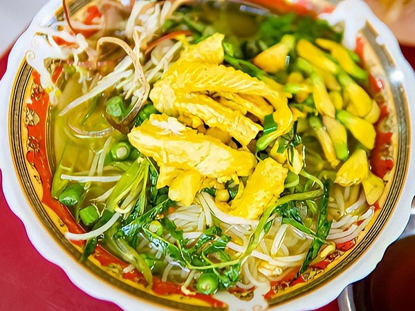 Gỏi bưởi khô cá lóc, lẩu cá bông lau và những đặc sản Châu Đốc níu chân du khách