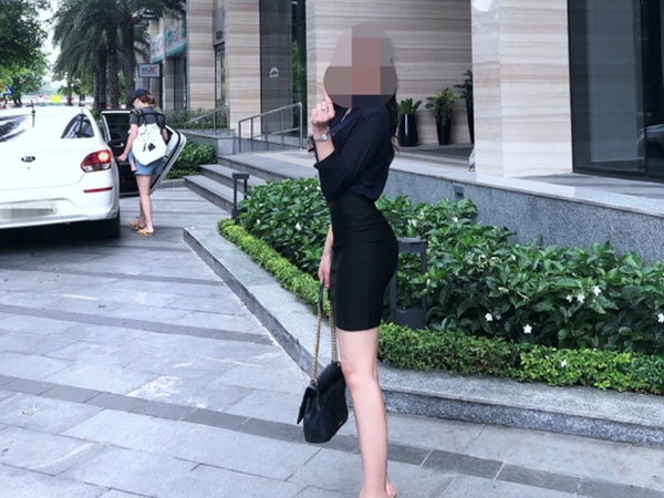 Bán dâm nghìn đô, các nữ tiếp viên hàng không có bị đuổi việc?