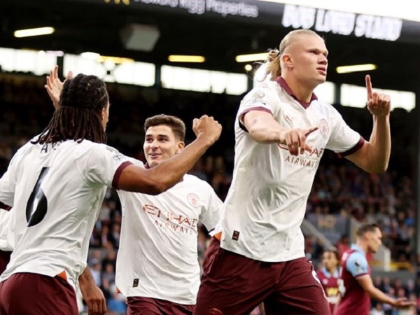 Haaland lập cú đúp, Man City chiến thắng ngày mở màn Ngoại hạng Anh
