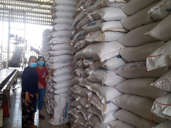 Chớp thời cơ tăng giá, Việt Nam tăng cường xuất khẩu gạo