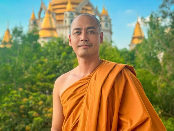 MC Phan Anh xuống tóc đi tu