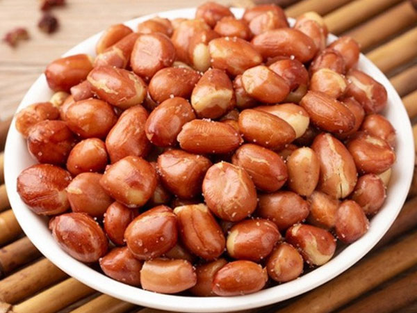 Ăn lạc có dấu hiệu này cần dừng ngay nếu không muốn mắc bệnh ung thư