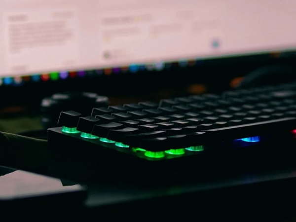 Intel đã làm chậm máy tính trên toàn thế giới