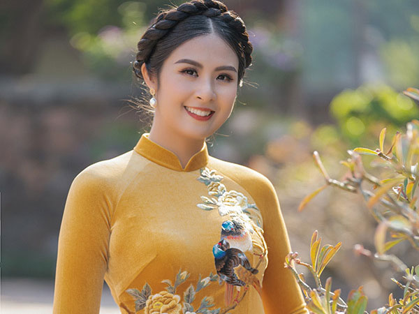 Gọi vương miện Hoa hậu là 'vòng kim cô', Ngọc Hân thay đổi ra sao sau 13 năm đăng quang?