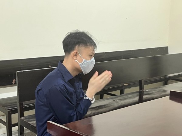 'Tú ông' môi giới sao hạng A bán dâm 15.000 USD lĩnh án