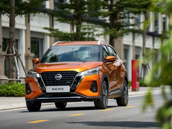 Nissan Kicks giảm gần 300 triệu, sẵn sàng đấu với KIA Sonet và Toyota Raize