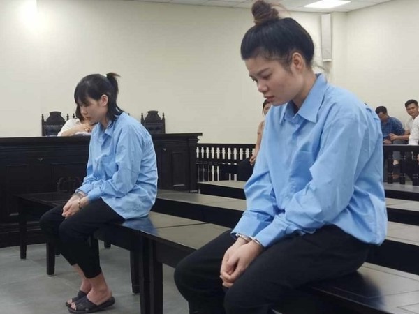 Hoãn xử vụ hai 'ác mẫu' bạo hành bé trai 17 tháng tuổi dẫn đến tử vong