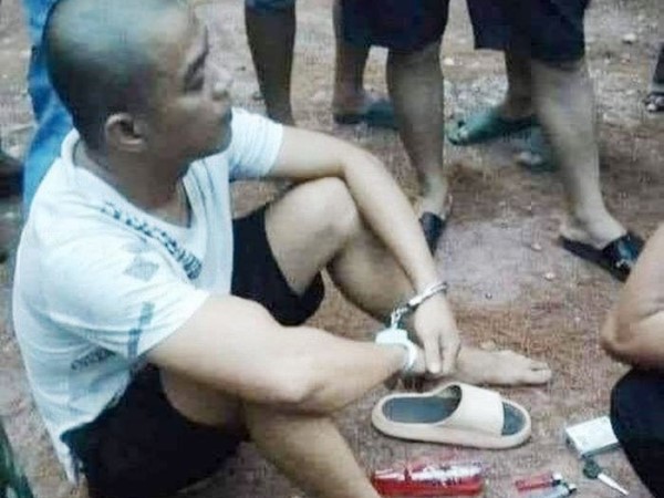 Nam thanh niên thích đi tù, phóng hoả đốt rừng thông rồi ngồi chờ công an tới bắt