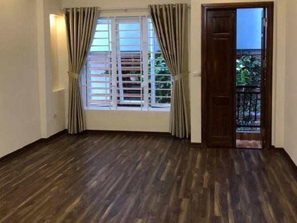Kiêng xuống tiền 'tháng cô hồn', vợ chồng trẻ tuột mất cơ hội mua nhà giá rẻ
