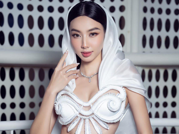 Thuỳ Tiên lên tiếng làm rõ nguyên nhân diện trang phục 'lạc quẻ' giữa sự kiện