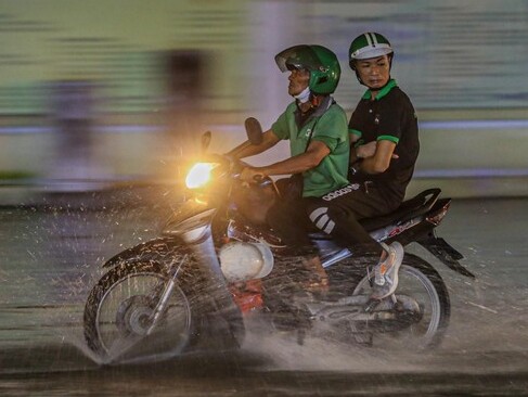 Từ đêm nay, miền Bắc chuyển mưa lớn