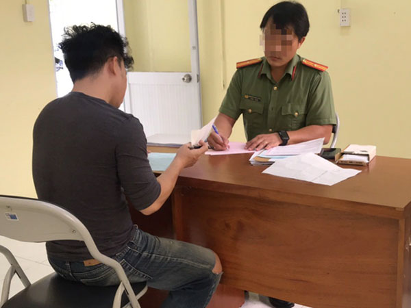 Đăng clip sai sự thật, YouTuber Dưa Leo bị xử phạt
