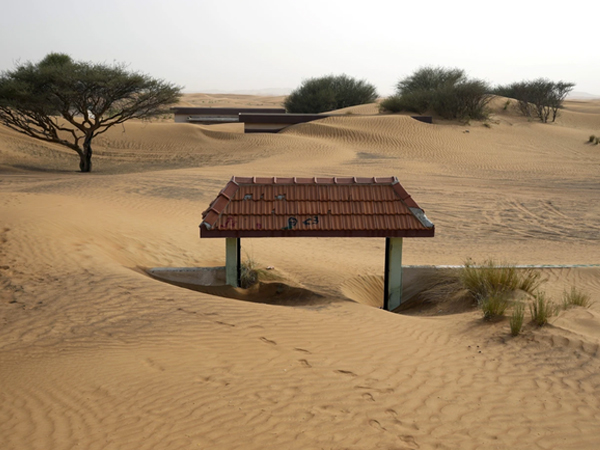'Ngôi làng ma' huyền bí gần Dubai