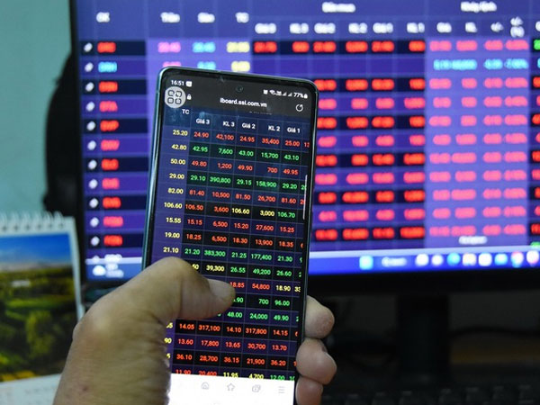 Chứng khoán 'sập' là cơ hội mua vào cổ phiếu tốt?