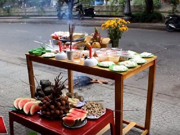 Văn khấn và mâm lễ cúng chúng sinh vào tháng 7 âm lịch