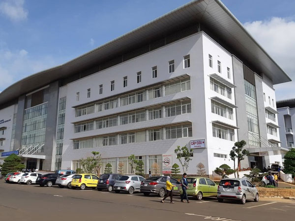 Vụ thông tin sai sự thật về bệnh nhân 'bị mổ lấy thận': Bệnh viện nói gì về vết thương ở bẹn?