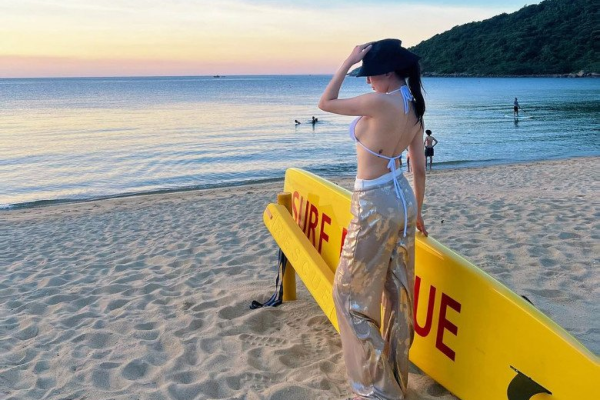 Hot girl Trâm Anh hiếm hoi diện trang phục 'nóng mắt' kể từ khi công bố người yêu mới
